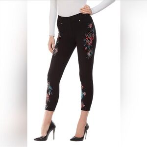 PETER NYGARD black embroidered crop jeans M 10 12